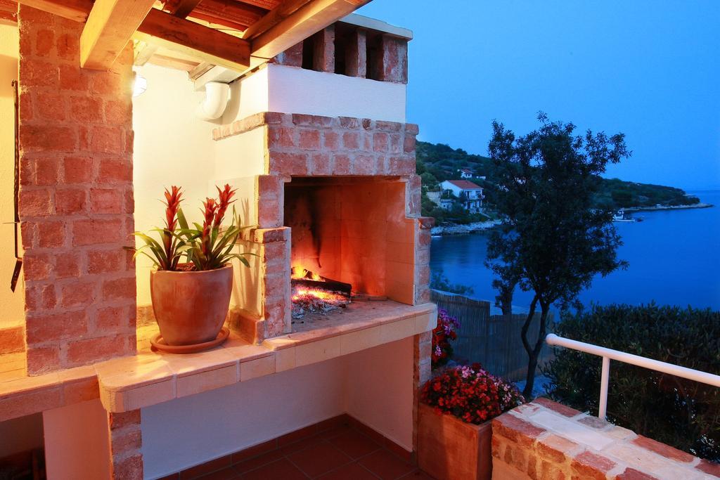 Villa Sol Vinisce Exterior photo