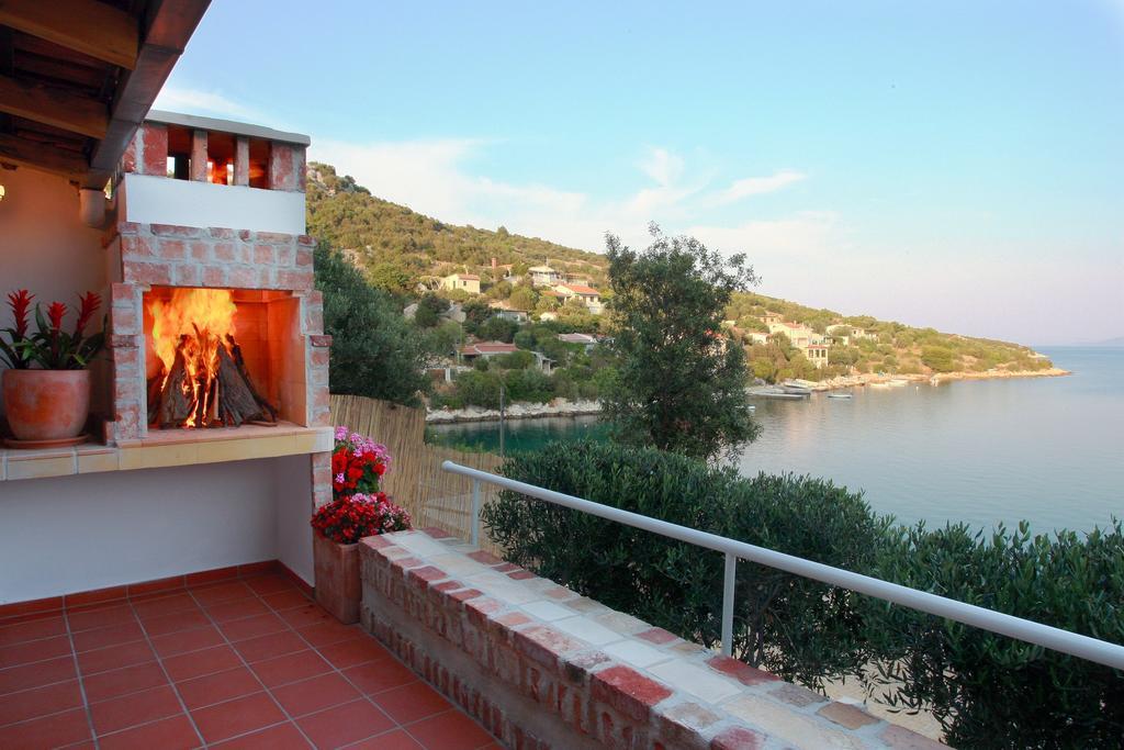 Villa Sol Vinisce Exterior photo