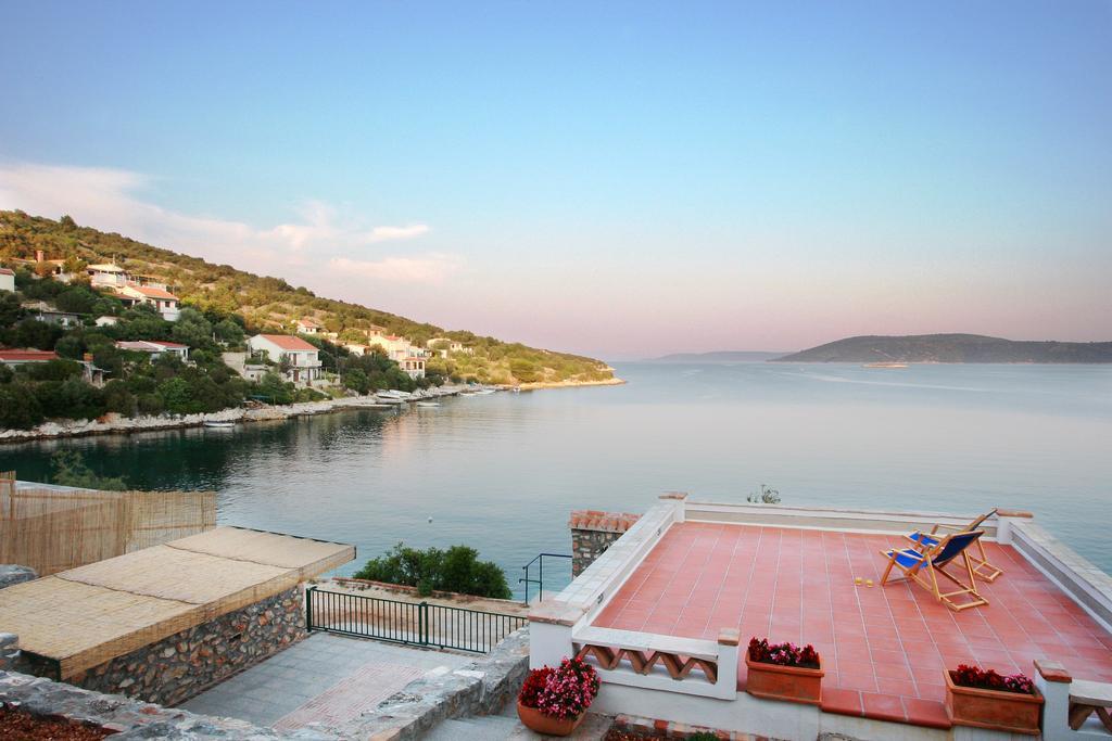 Villa Sol Vinisce Exterior photo