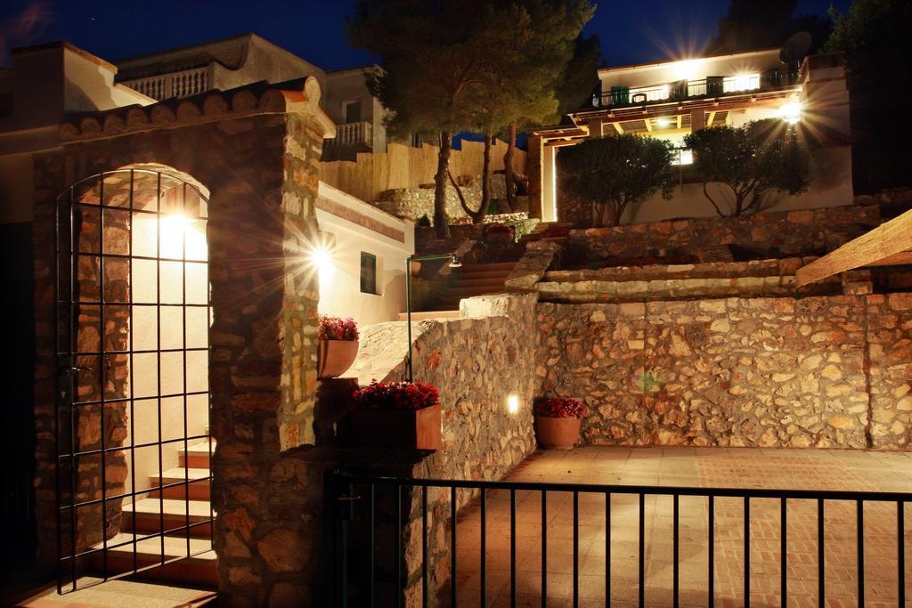 Villa Sol Vinisce Exterior photo