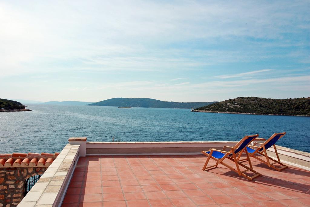 Villa Sol Vinisce Exterior photo
